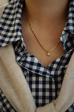 Load image into Gallery viewer, LUOWEND 18K Yellow Gold Real Natural Diamond Pendant Necklace for Women