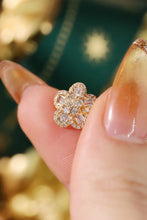 Load image into Gallery viewer, LUOWEND 18K Yellow Gold Real Natural Diamond Stud Earrings for Women