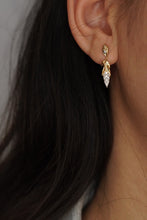 Load image into Gallery viewer, LUOWEND 18K Yellow Gold Real Natural Diamond Drop Earrings for Women