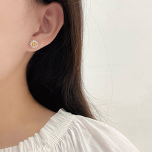 Load image into Gallery viewer, LUOWEND 18K White Gold Natural Yellow Diamond Earrings for Women
