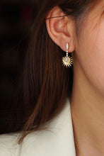 Load image into Gallery viewer, LUOWEND 18K Yellow Gold Real Natural Diamond Drop Earrings for Women