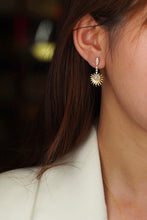 Load image into Gallery viewer, LUOWEND 18K Yellow Gold Real Natural Diamond Drop Earrings for Women