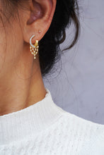 Load image into Gallery viewer, LUOWEND 18K Yellow Gold Real Natural Diamond Earrings for Women