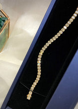 Load image into Gallery viewer, LUOWEND 18K Yellow Gold Real Natural Diamond Bracelet for Women