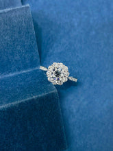 Load image into Gallery viewer, LUOWEND 18K White Gold Natural Diamond Ring for Women