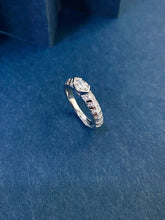 Load image into Gallery viewer, LUOWEND 18K White Gold Natural Diamond Ring for Women