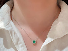Load image into Gallery viewer, LUOWEND 18K White Gold Natural Emerald Necklace for Women