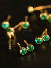 Load image into Gallery viewer, LUOWEND 18K Yellow Gold Fine Jewelry Natural Emerald Earrings for Women