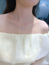 Load image into Gallery viewer, LUOWEND 18K White Gold Natural Diamond Pendant Necklace for Women