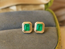 Load image into Gallery viewer, LUOWEND 18K Yellow Gold Earrings Natural Emerald Earrings for Women