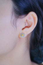 Load image into Gallery viewer, LUOWEND 18K White Gold Real Natural Yellow Diamond Stud Earrings for Women