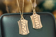 Load image into Gallery viewer, LUOWEND 18K Yellow Gold Real Natural Diamond Pendant Necklace for Women