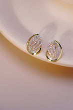 Load image into Gallery viewer, LUOWEND 18K Yellow Gold Real Natural Diamond Stud Earrings for Women