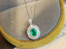 Load image into Gallery viewer, LUOWEND 18K White Gold Natural Emerald Necklace for Women