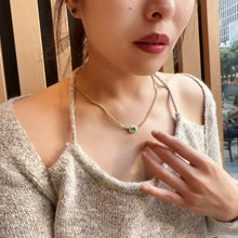 Load image into Gallery viewer, LUOWEND 18K Yellow Gold Natural Emerald Necklace for Women