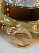 Load image into Gallery viewer, LUOWEND 18K Yellow Gold Natural Diamond Ring for Women