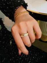 Load image into Gallery viewer, LUOWEND 18K Yellow Gold Natural Diamond Ring for Women