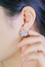 Load image into Gallery viewer, LUOWEND 18K White Gold Real Natural Diamond Stud Earrings for Women