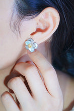 Load image into Gallery viewer, LUOWEND 18K White Gold Real Natural Yellow Diamond Stud Earrings for Women