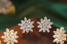 Load image into Gallery viewer, LUOWEND 18K White or Yellow Gold Natural Stud Earrings for Women