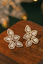 Load image into Gallery viewer, LUOWEND 18K Yellow Gold Natural Diamond Stud Earrings for Women