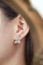 Load image into Gallery viewer, LUOWEND 18K Yellow Gold Natural Diamond Stud Earrings for Women