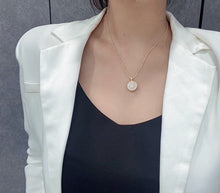 Load image into Gallery viewer, LUOWEND 18K Yellow Gold Real Natural Diamond Pendant Necklace for Women