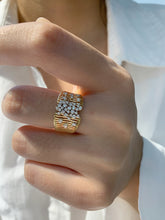 Load image into Gallery viewer, LUOWEND 18K Yellow Gold Natural Diamond Ring for Women