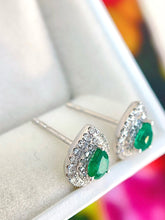 Load image into Gallery viewer, LUOWEND 18K White Gold Ntural Emerald Earrings for Women