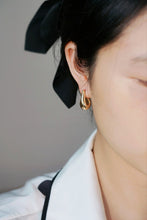 Load image into Gallery viewer, LUOWEND 18K Yellow Gold Earrings for Women