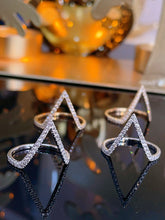 Load image into Gallery viewer, LUOWEND 18K White or Yellow Gold Natural Diamond Ring for Women