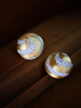 Load image into Gallery viewer, LUOWEND 18K Yellow Gold Real Natural Diamond Stud Earrings for Women