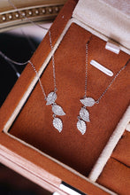 Load image into Gallery viewer, LUOWEND 18K White Gold Natural Diamond Pendant Necklace for Women