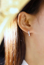 Load image into Gallery viewer, LUOWEND 18K White Gold Real Natural Diamond Stud Earrings for Women