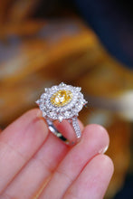 Load image into Gallery viewer, LUOWEND 18K White Gold Natural Yellow Diamond Ring for Women
