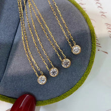 Load image into Gallery viewer, LUOWEND 18K Yellow Gold Real Natural Diamond Pendant Necklace for Women
