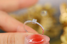 Load image into Gallery viewer, LUOWEND 18K White Gold Real Natural Diamond Ring for Women
