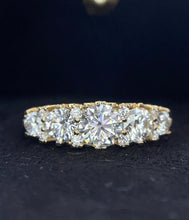 Load image into Gallery viewer, LUOWEND 18K White/Yellow Gold Fine Jewelry Real Natural Diamond Ring for Women
