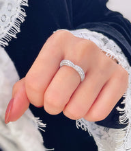 Load image into Gallery viewer, LUOWEND 18K White/Yellow Gold Fine Jewelry Real Natural Diamond Ring for Women
