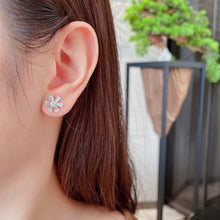 Load image into Gallery viewer, LUOWEND 18K White or Rose Gold Real Natural Diamond Stud Earrings for Women
