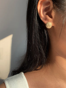 LUOWEND 18K Yellow Gold Real Natural Diamond Stud Earrings for Women