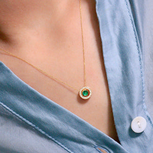 LUOWEND 18K Yellow Gold Real Natural Diamond and Emerald Gemstone Necklace for Women