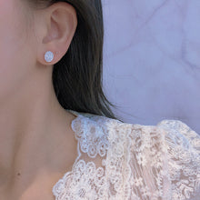 Load image into Gallery viewer, LUOWEND 18K White Gold Real Natural Diamond Stud Earrings for Women
