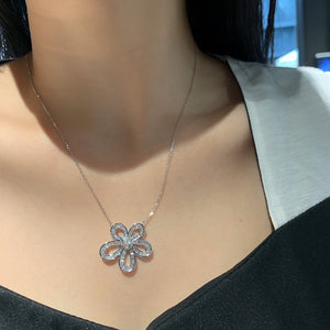 LUOWEND 18K White Gold Real Natural Diamond Pendant Necklace for Women