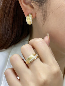 LUOWEND 18K Yellow Gold Real Natural Diamond Hoop Earrings for Women