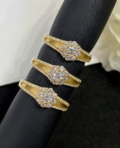 LUOWEND 18K Yellow Gold Real Natural Diamond Ring for Women