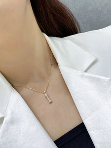 LUOWEND 18K Yellow Gold Real Natural Diamond Pendant Necklace for Women