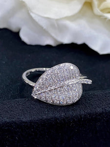 LUOWEND 18K White Gold Real Natural Diamond Ring for Women