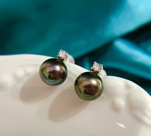 Load image into Gallery viewer, LUOWEND 18K White Gold Real Natural Diamond and Pearl Earrings for Women

