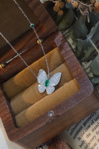 LUOWEND 18K White Gold Real Natural Emerald and Diamond Gemstone Necklace for Women